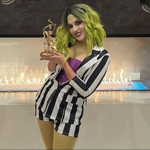 Women's Black and White Striped Blazer and High Waist Shorts 2 Piece Set Large